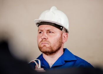 Los 3 riesgos psicosociales que debes incluir en tu evaluación de riesgos